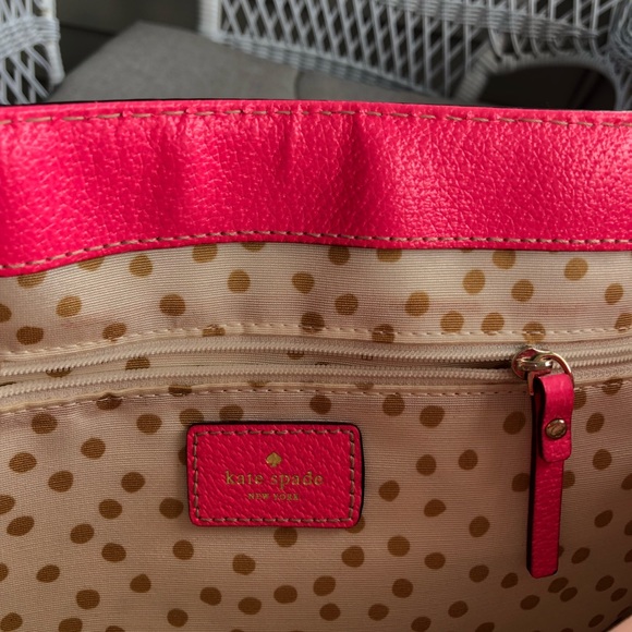 KATE SPADE HOT PINK PURSE - Picture 3 of 4